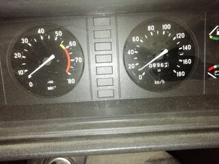 2011 Lada (ВАЗ) 2107, серебристый, 700000 рублей, вид 2