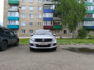 2011 Volkswagen Tiguan I Рестайлинг, серебристый, 1230000 рублей, вид 2