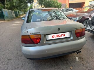1997 Mitsubishi Carisma I, серебристый, 110000 рублей, вид 3