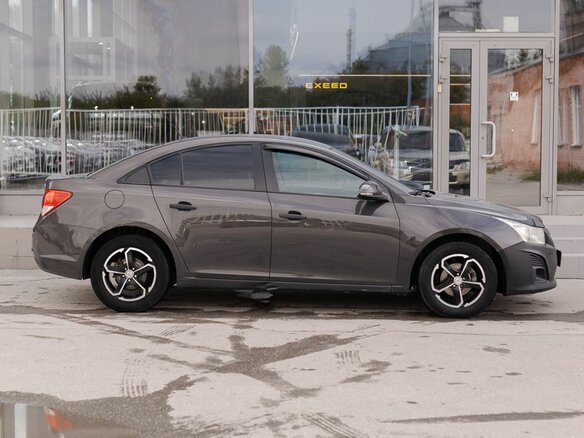 2014 Chevrolet Cruze I Рестайлинг, серый - вид 3
