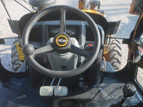 2024 JCB 3DX, 12500000 рублей, вид 3