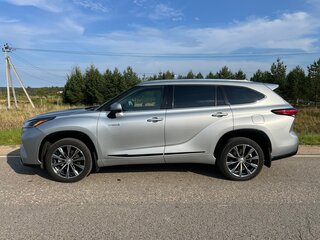 2021 Toyota Highlander IV (XU70), серебристый, 4500000 рублей, вид 5
