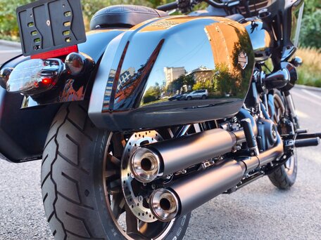 2022 Harley-Davidson Low Rider ST, чёрный, 1945000 рублей, вид 4