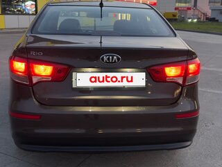 2016 Kia Rio III Рестайлинг, коричневый, 870000 рублей, вид 3