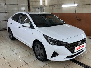 2021 Hyundai Solaris II Рестайлинг, белый, 1900000 рублей, вид 3