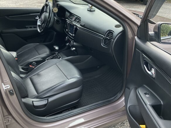 2017 Kia Rio IV, коричневый, 1690000 рублей - вид 4