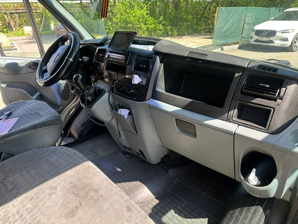2010 Ford Transit, серебристый, 1300000 рублей - вид 12