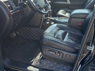 2013 Toyota Land Cruiser 200 Series Рестайлинг 1, чёрный, 4950000 рублей, вид 5