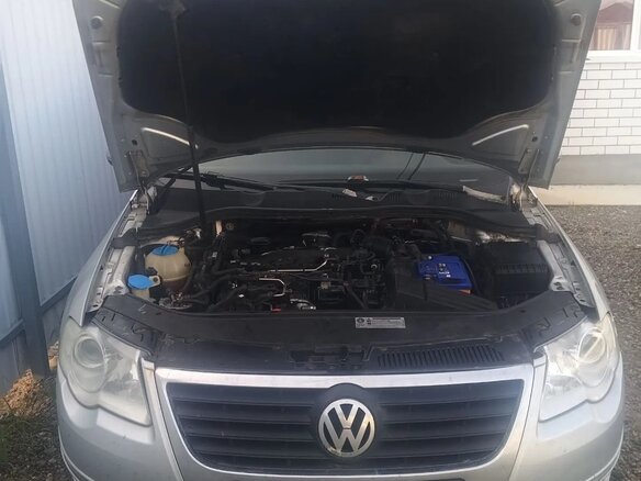 2009 Volkswagen Passat B6, серебристый, 630000 рублей - вид 2