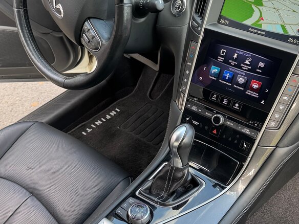 2014 Infiniti Q50 I, белый, 1800000 рублей - вид 7