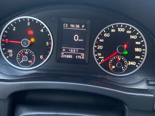 2013 Volkswagen Tiguan I Рестайлинг, белый, 1550000 рублей, вид 3