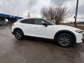 2023 Mazda CX-4 I Рестайлинг, белый, 2350000 рублей, вид 3