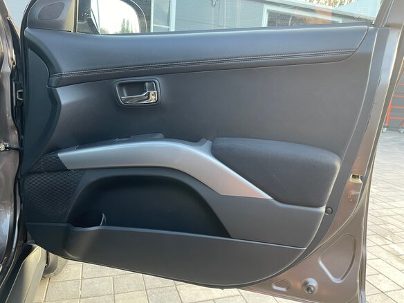 2012 Mitsubishi Outlander II Рестайлинг, коричневый, 1390000 рублей - вид 14
