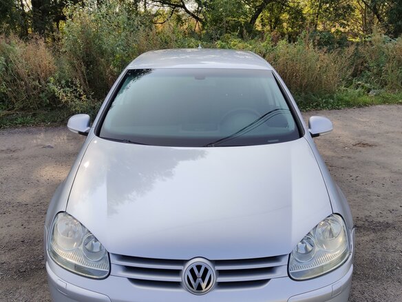 2004 Volkswagen Golf V, серебристый
