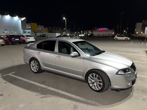 2007 Skoda Octavia RS II, серый, 800000 рублей - вид 2