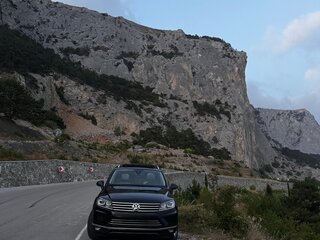 2015 Volkswagen Touareg II Рестайлинг, чёрный, 3150000 рублей, вид 1