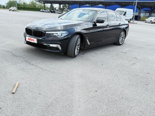2018 BMW 5 серии 530e VII (G30/G31/G38), чёрный, 2730000 рублей, вид 2