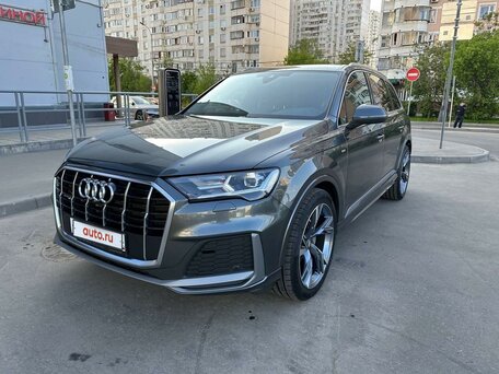 2022 Audi Q7 45 TDI II (4M) Рестайлинг, серый, 7200000 рублей, вид 4