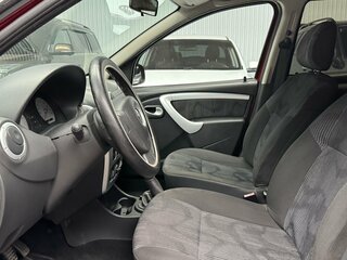 2010 Renault Sandero I, красный, 479000 рублей, вид 5
