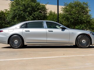 2025 Mercedes-Benz Maybach S-Класс 680 II (Z223), серебристый, 42549735 рублей, вид 3