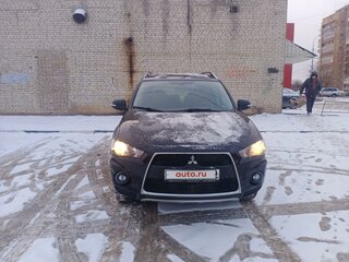 2011 Mitsubishi Outlander II Рестайлинг, чёрный, 1200000 рублей, вид 2