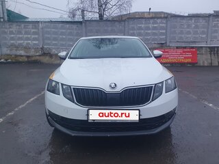 2019 Skoda Octavia III (A7) Рестайлинг, белый, 1350000 рублей, вид 2