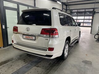 2012 Toyota Land Cruiser 200 Series Рестайлинг 1, белый, 4000000 рублей, вид 5