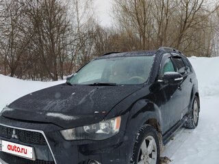 2010 Mitsubishi Outlander II Рестайлинг, чёрный, 899000 рублей, вид 3