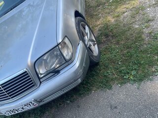 1997 Mercedes-Benz S-Класс 300 III (W140) Рестайлинг, серый, 800000 рублей, вид 3