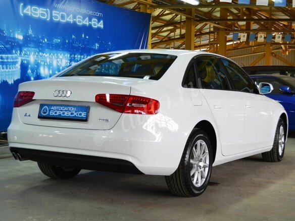 2015 Audi A4 IV (B8) Рестайлинг, белый - вид 3