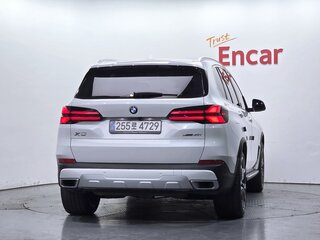 2025 BMW X5 40i IV (G05/G18) Рестайлинг, белый, 10846000 рублей, вид 4