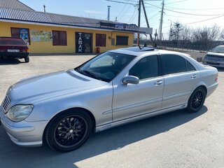 1999 Mercedes-Benz S-Класс 500 Long IV (W220), серебристый, 650000 рублей, вид 4