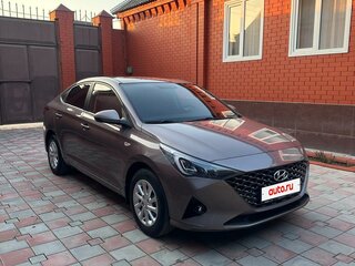 2021 Hyundai Solaris II Рестайлинг, коричневый, 1590000 рублей, вид 1