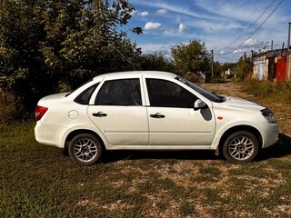 2012 Lada (ВАЗ) Granta I, белый, 225000 рублей, вид 2