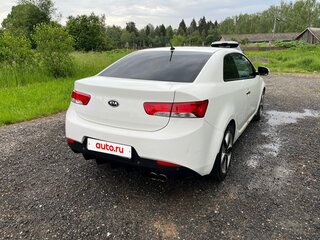 2011 Kia Cerato Koup II, белый, 900000 рублей, вид 3