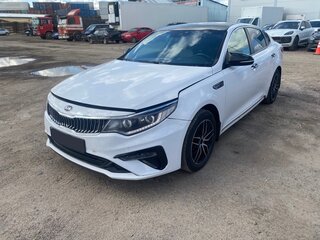 2019 Kia Optima IV Рестайлинг, белый, 892000 рублей, вид 2