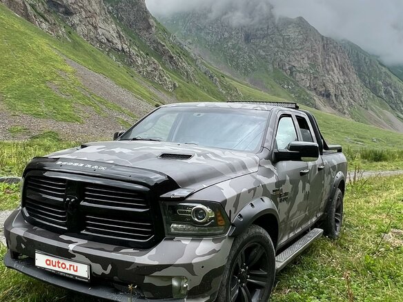 2014 Dodge RAM IV (DS/DJ), серый, 4900000 рублей - вид 3