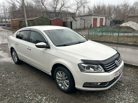 2011 Volkswagen Passat B7, белый, 1300000 рублей - вид 5