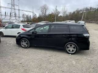 2016 Toyota Wish II Рестайлинг, чёрный, 2050000 рублей, вид 1