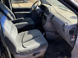 1997 Chrysler Voyager III, чёрный, 140000 рублей, вид 4