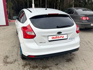 2011 Ford Focus III, белый, 690000 рублей, вид 4