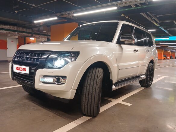 2019 Mitsubishi Pajero IV Рестайлинг 2, белый, 4700000 рублей