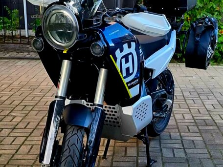 2023 Husqvarna Norden 901, синий, 1250000 рублей, вид 4