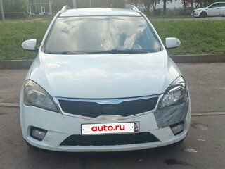 2011 Kia Ceed I Рестайлинг, белый, 520000 рублей, вид 2