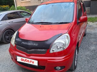 2002 Toyota FunCargo, красный, 480000 рублей, вид 1