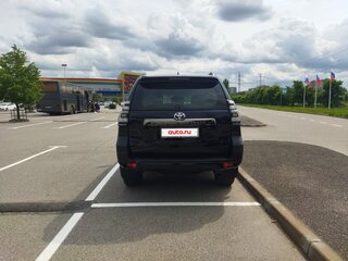 2021 Toyota Land Cruiser Prado 150 Series Рестайлинг 3, чёрный, 6985000 рублей, вид 4