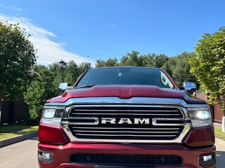 2019 Ram 1500 Quad Cab V, красный, 6100000 рублей, вид 2