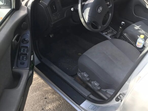 2005 Hyundai Elantra III (XD2) Рестайлинг, серебристый - вид 12