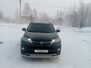 2015 Toyota RAV4 IV (XA40), чёрный, 2400000 рублей, вид 2