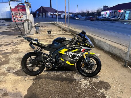 2008 Yamaha YZF-R6, чёрный, 750000 рублей, вид 4